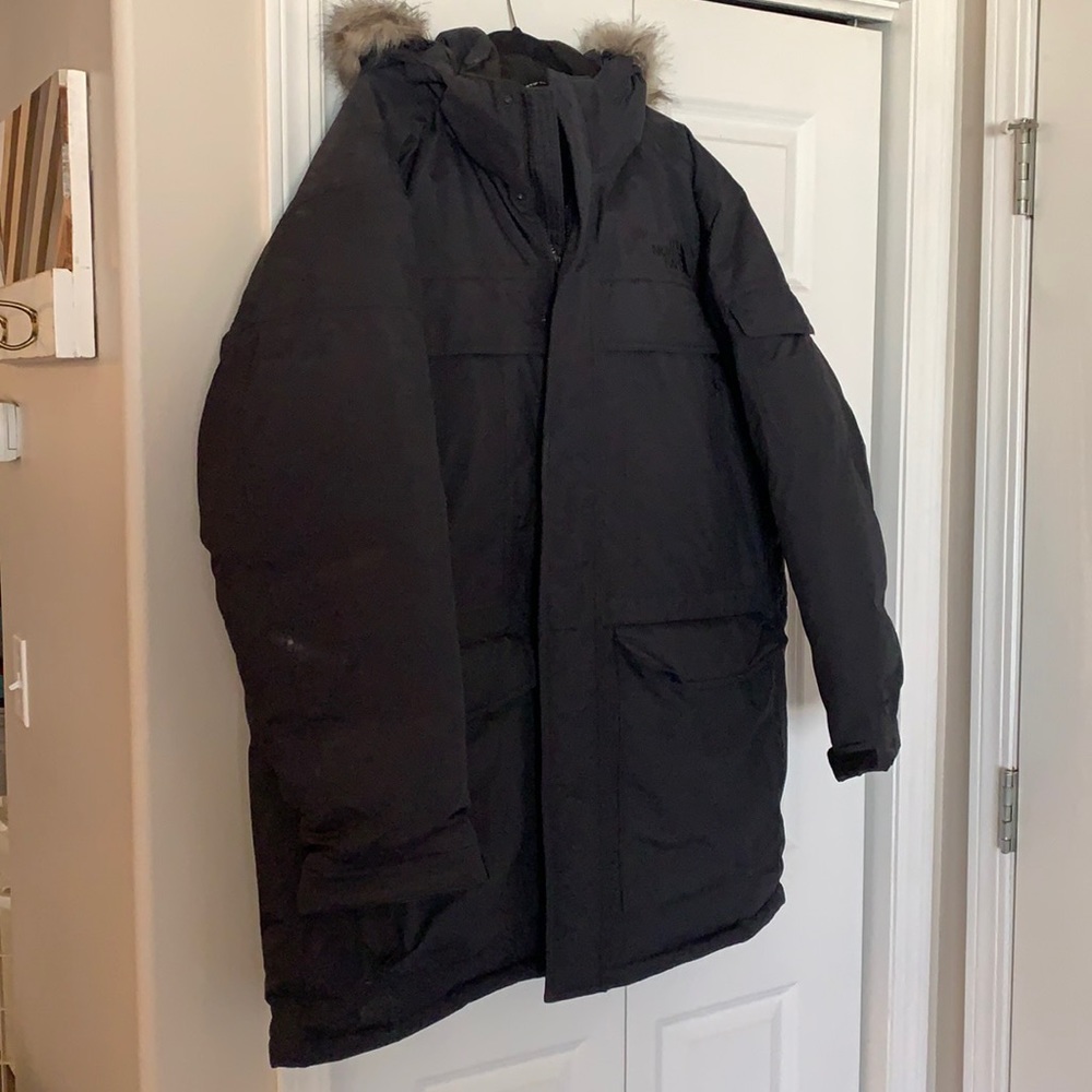 Men’s NorthFace Winter Coat with detachable hood